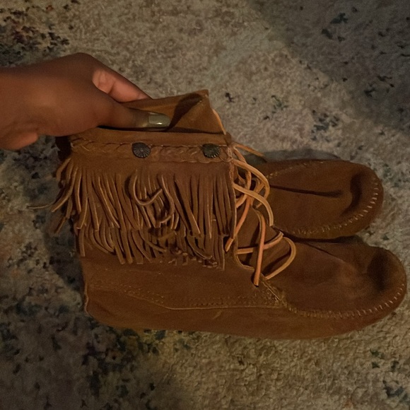 Minnetonka double fringe tramper boot - Picture 5 of 7